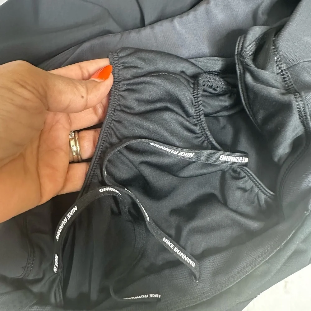 Nike Black Athletic Shorts Moisture-Wicking Lightweight
